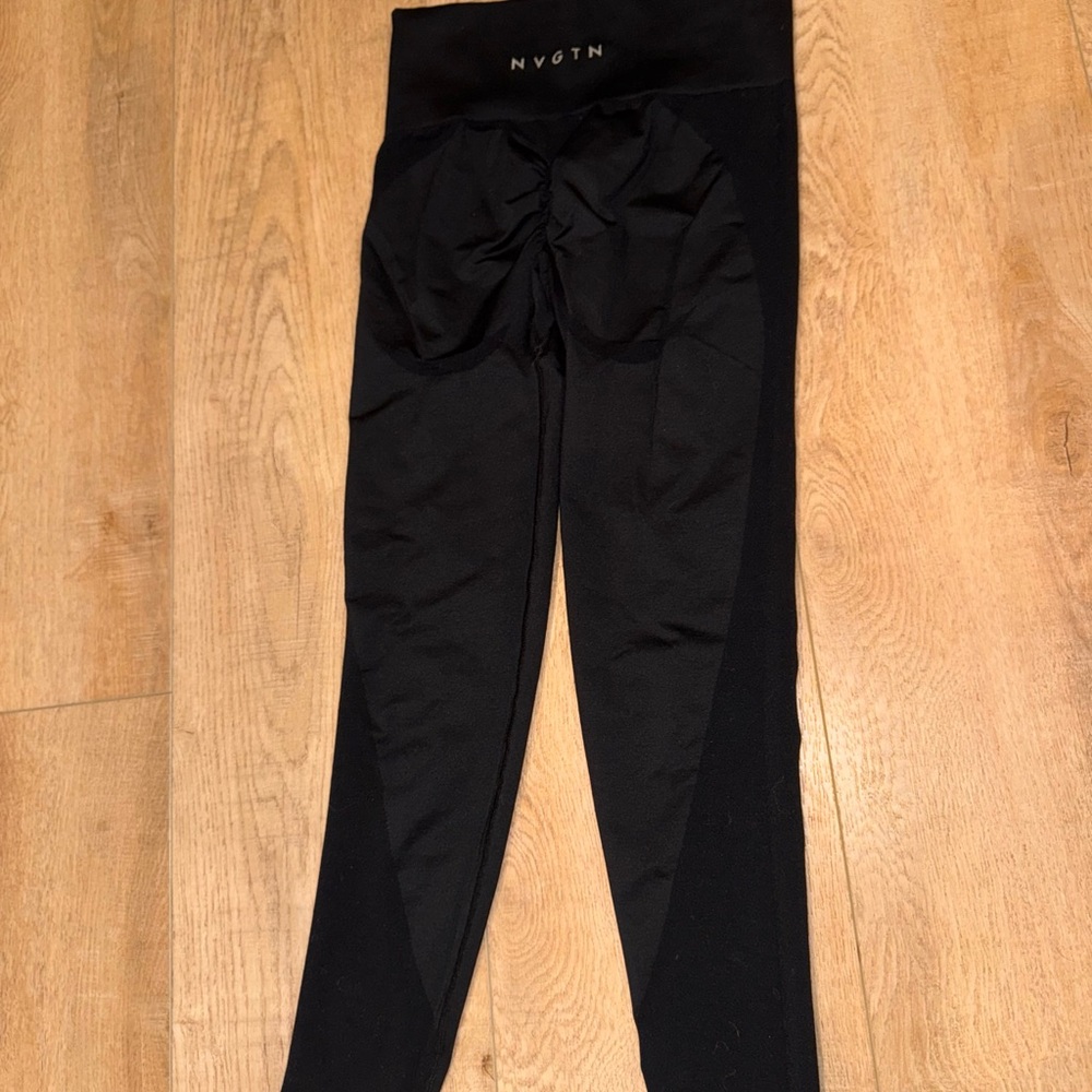 NVGTN Black High-Waist Scrunch Leggings